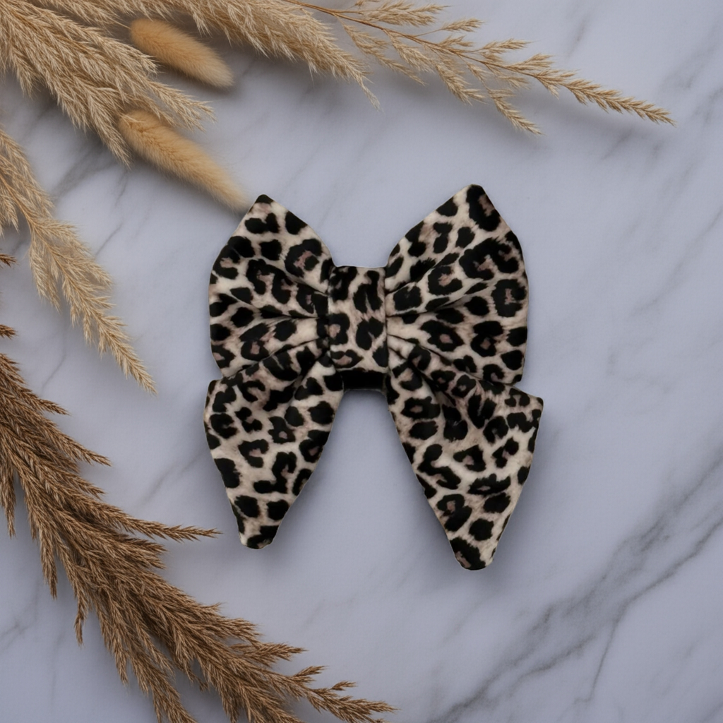 Wild Elegance Sailor Bow Tie - Perlujo