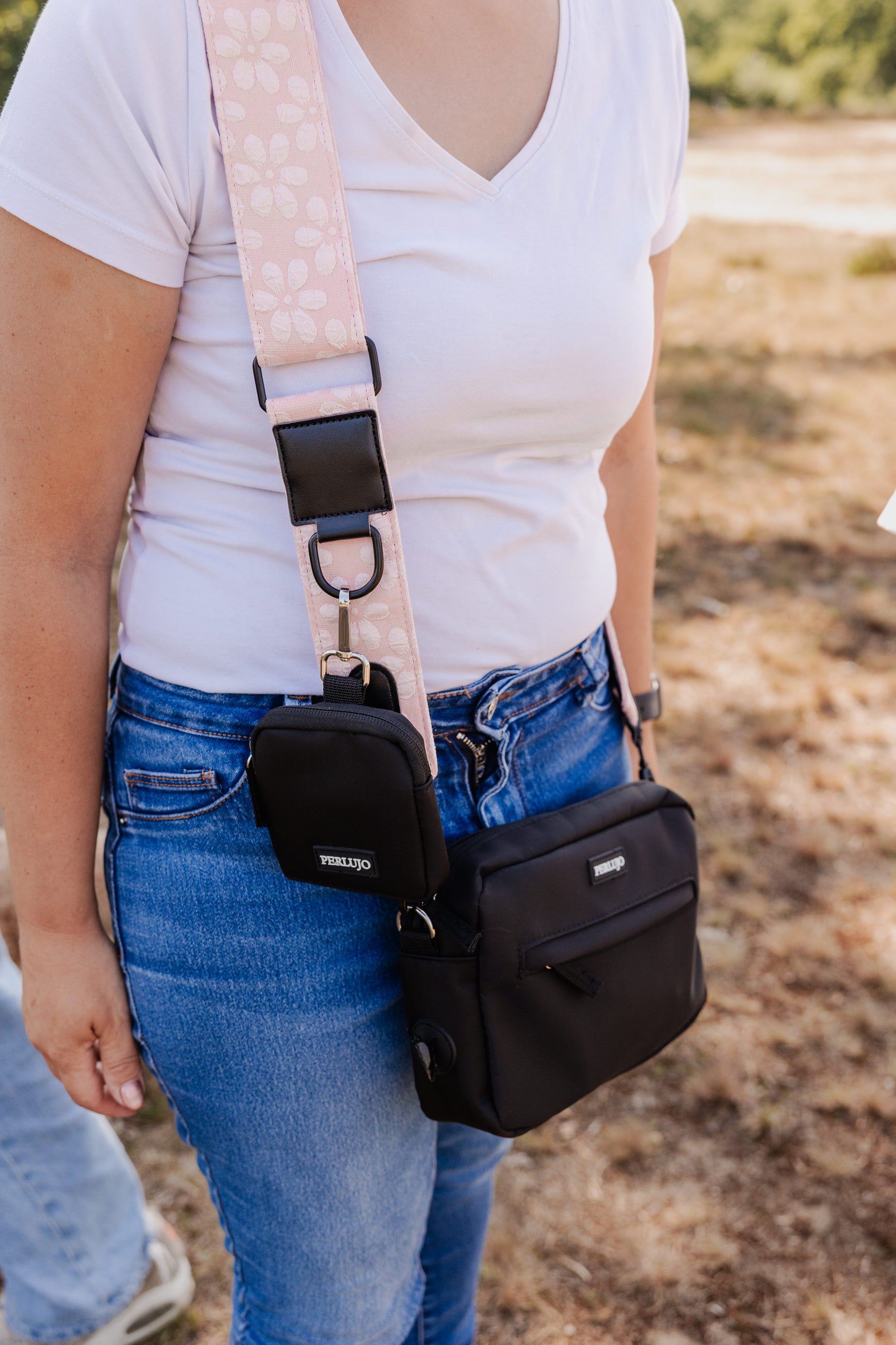 Midnight Black meets Rosy Bloom Dog Walking Set - Perlujo
