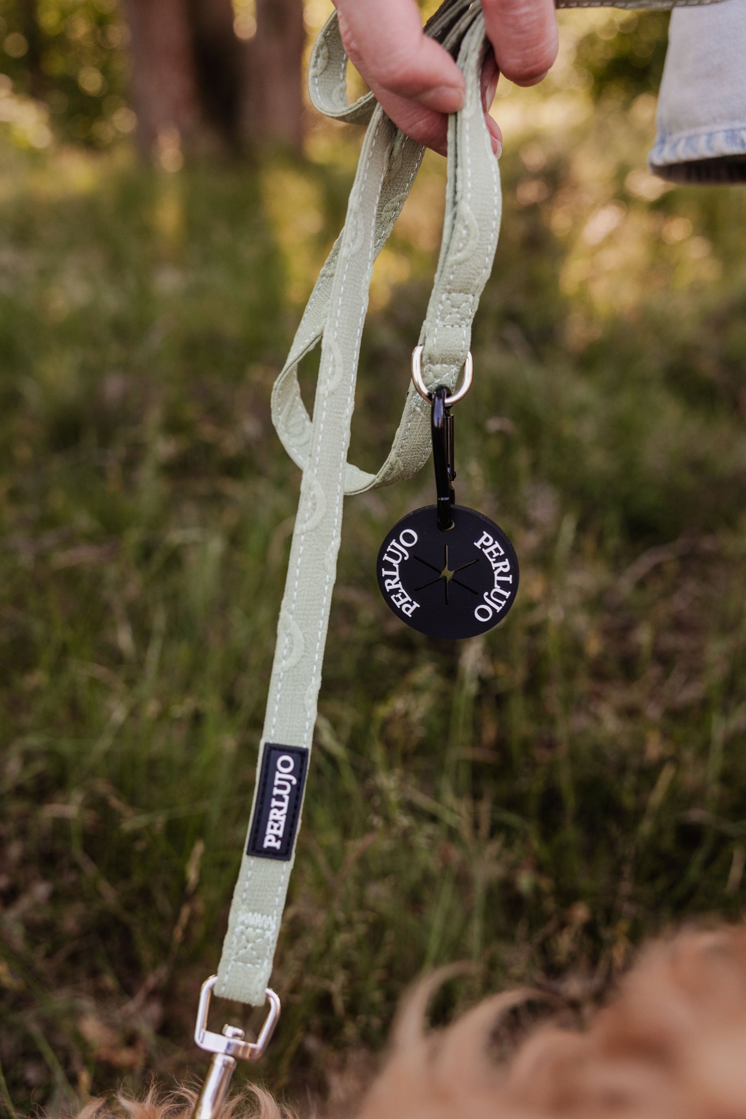 Poop Chic Clip Black - Perlujo
