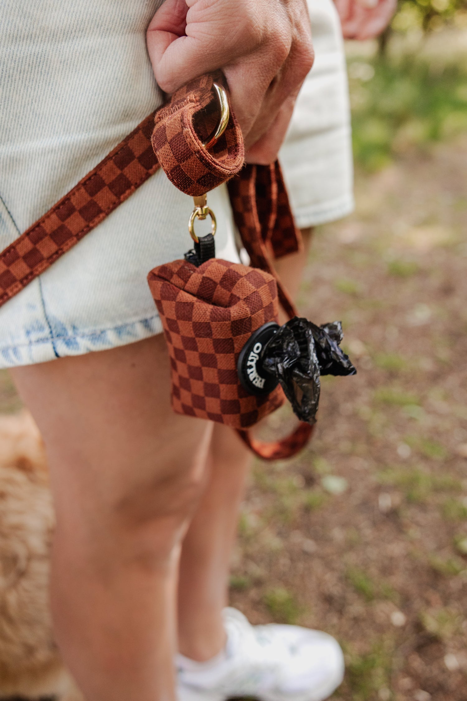 Classic Comfort Poop Bag Holder - Perlujo