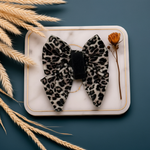 Wild Elegance Sailor Bow Tie - Perlujo