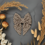 Champagne Clover Sailor Bow Tie - Perlujo