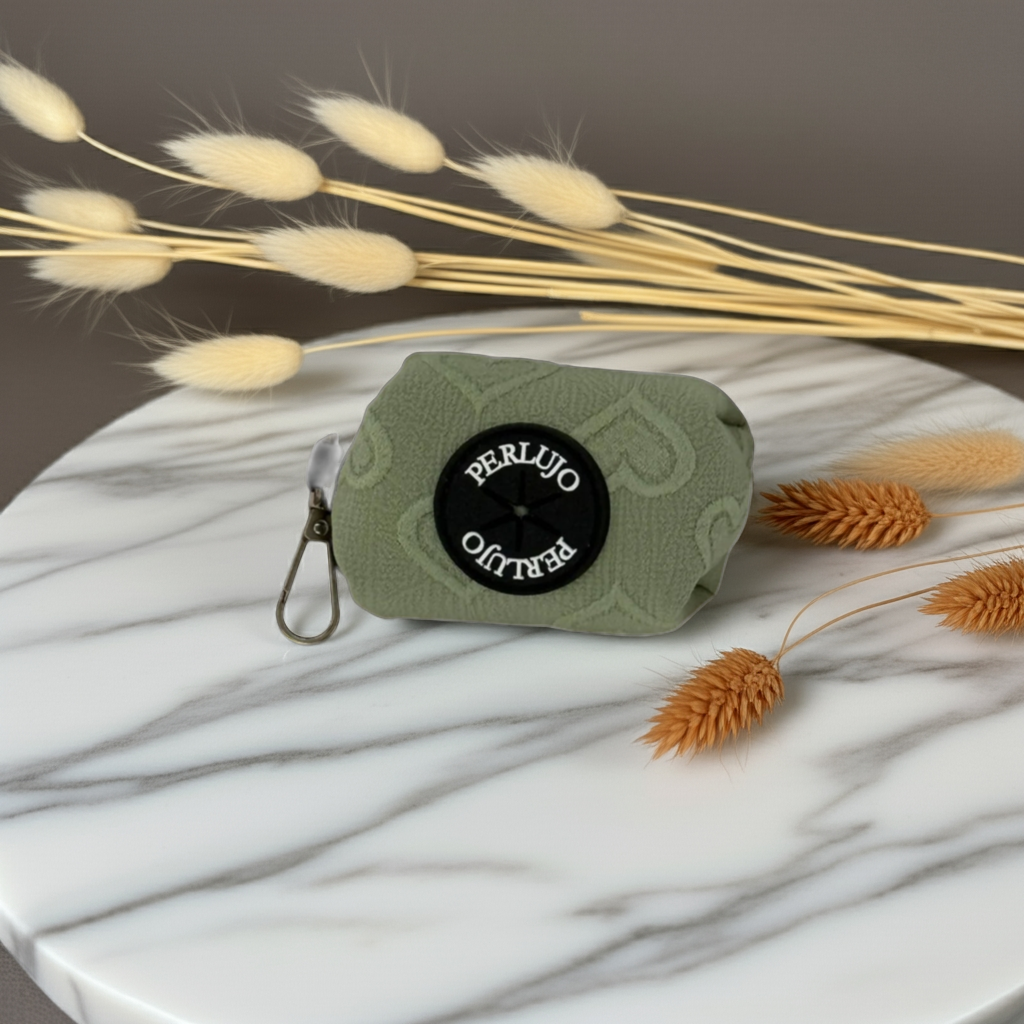 Minty Love Poop Bag Holder - Perlujo